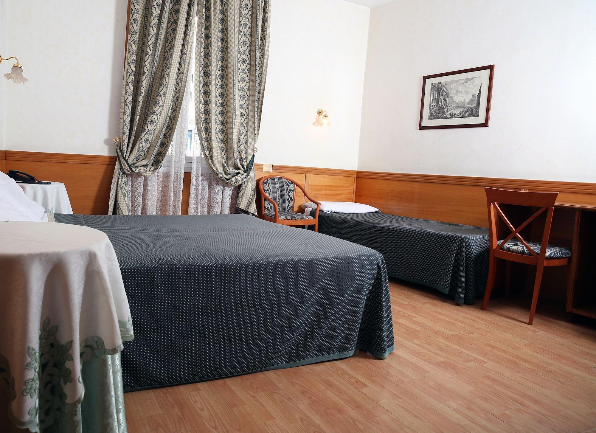 Hotel Santa Prassede 2*