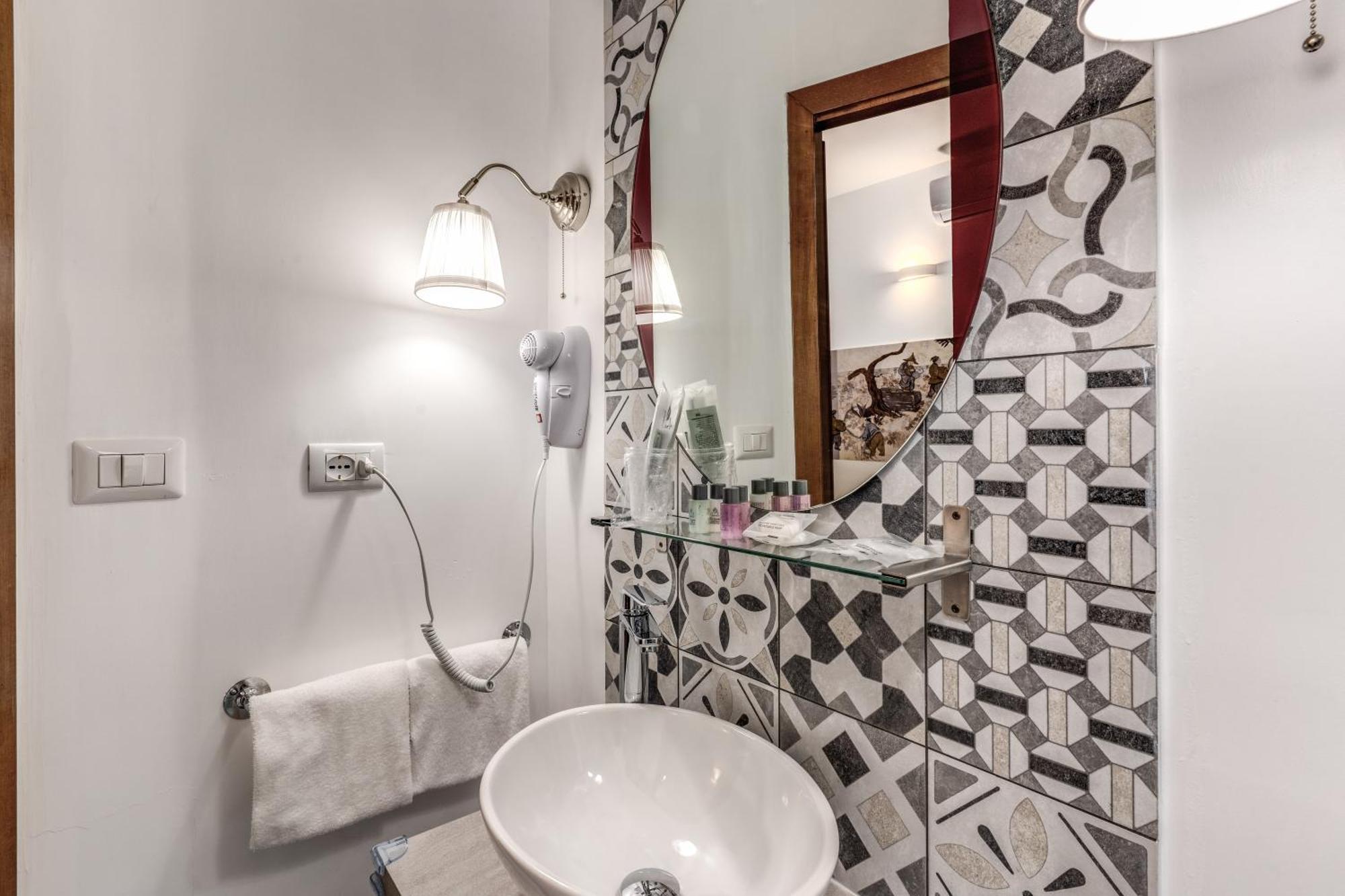 Santa Prassede Hotel 2*